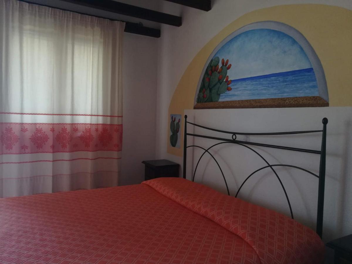 Agriturismo Su Birde Орозеи Экстерьер фото